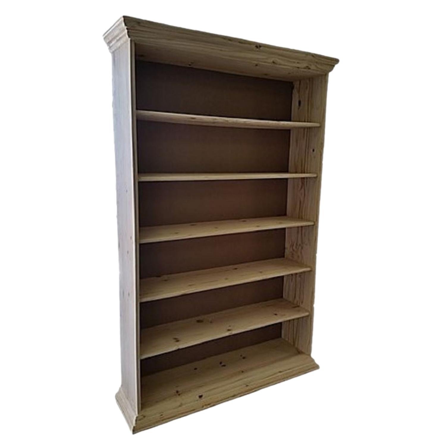 Louiza Bookshelf 1900X1200 RAW