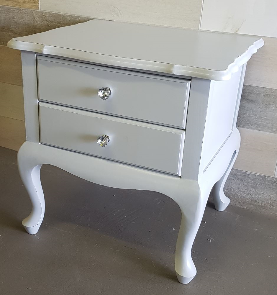 Queen Anne Pedestal 2 Drawer - RAW - Image 3