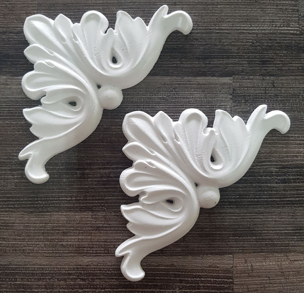 Tulip Corner Moulding Set of 2 - 100mmX100mm