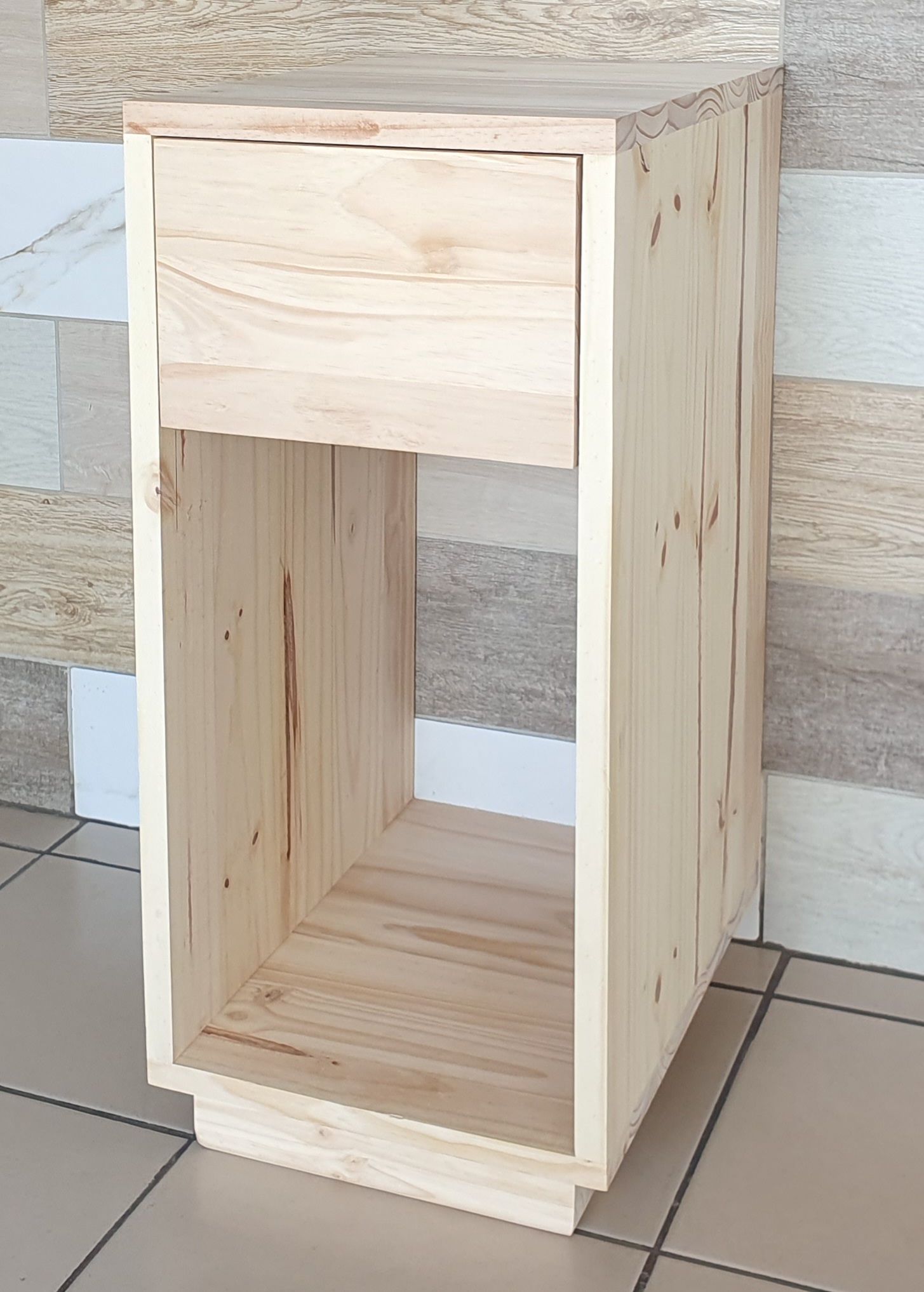 Lotus Pedestal 1Dr - RAW